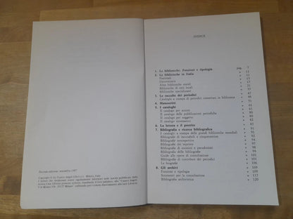 BIBLIOTECHE E ARCHIVI. GUIDA PRATICA ALLA CONSULTAZIONE. FRANCO DELLA PERUTA. FRANCO ANGELI EDITORE. 2° EDIZIONE 1987. COLLANA: FRANCO ANGELI/STORIA.