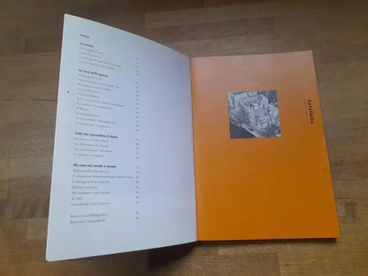 LA CASA DI ANNA FRANK. UN MUSEO CON UNA STORIA. JANRENSE BOONSTRA - MARIE-JOSE' RIJNDERS. SDU UITGEVERIJ KONNINGINNEGRACHT EDITORE, 1992.
