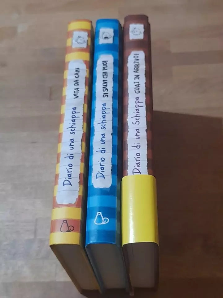 DIARIO DI UNA SCHIAPPA. LOTTO DI 4 VOLUMI. JEFF KINNEY. IL CASTORO EDITRICE 2013.