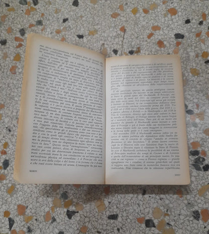 IL PRINCIPE E DISCORSI. NICCOLO' MACHIAVELLI. FELTRINELLI EDITORE. 1° EDIZIONE 1960. SERIE: UNIVERSALE ECONOMICA FELTRINELLI 320-1 OPERE 1. VOLUME DOPPIO.