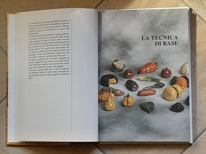 COME CREARE OGGETTI DA ARREDAMENTO IN PASTA SALATA. ELISABETTA NASCIMBENI. DE VECCHI EDITORE. RISTAMPA 1996.