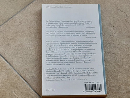 UCCELLI DA GABBIA E DA VOLIERA. ANDREA DE CARLO. EINAUDI EDITORE. COLLANA: EINAUDI TASCABILI LETTERATURA 437. 1° RISTAMPA MARZO 1997.