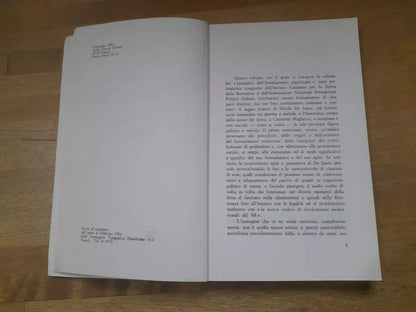SCUOLA DI VITA FUNZIONARI COMUNISTI TRA PARTITO E SOCIETÀ. NICOLA DE IANNI. TULLIO PIRONTI EDITORE. 1° EDIZIONE 1984. COLLANA: QUADERNI DELL'ANTIFASCISMO NAPOLETANO 1.