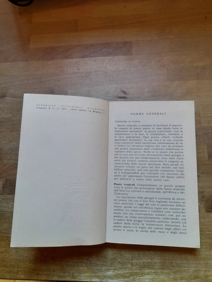 LE PIANTE NELLA CASA. GIANNA MONTECUCCO ROGLEDI. EDITORE LONGANESI &C. COLLANA:"I LIBRI POCKET" 557.  1 ° EDIZIONE 1976.