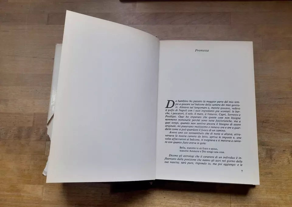 VITA DI LUCIANO DE CRESCENZO SCRITTA DA LUI MEDESIMO. 1° EDIZIONE 1989. CDE SU LICENZA MONDADORI.