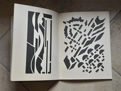 ART DECO. CUT & USE STENCILS. THEODORE MENTEN. DOVER PUBLICATIONS, INC., NEW YORK . 1° EDIZIONE 1977.