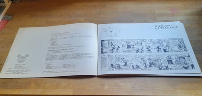 IL TOPOLINO D'ORO. TOPOLINO E L' ELEFANTE - TOPOLINO NEL PAESE DEI CALIFFI. MONDADADORI EDITORE. VOL XII. STRISCE GIORNALIERE. PUBBLICAZIONE MENSILE N°12 - GIUGNO 1971. WALT DISNEY.