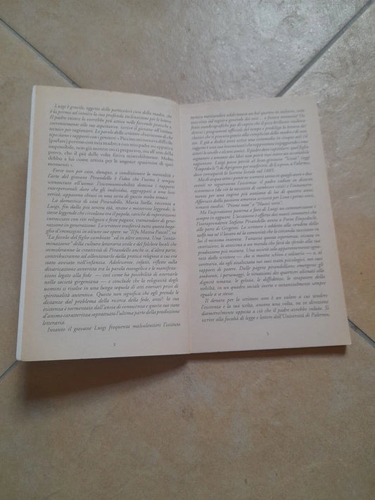LA GIARA E ALTRI RACCONTI. LUIGI PIRANDELLO. TASCABILI LA SPIGA. COLLANA: I DAVID 29. RISTAMPA 1993.