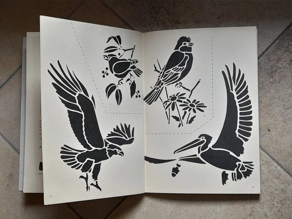 BIRD CUT & USE STENCILS. 54 FULL-SIZE STENCILS. ED SIBBET, JR. DOVER PUBLICATIONS, INC., NEW YORK. 1° EDIZIONE 1981.