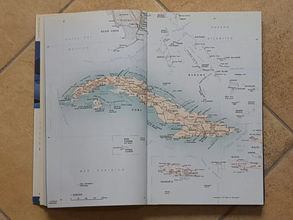 CUBA. TOURING CLUB ITALIANO. COLLANA: LE GUIDE BLU. RISTAMPA 2001. TESTI E RICERCA ICONOGRAFICA DI ROBERTO FRANZONI.