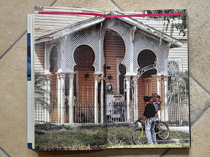 CUBA. TOURING CLUB ITALIANO. COLLANA: LE GUIDE BLU. RISTAMPA 2001. TESTI E RICERCA ICONOGRAFICA DI ROBERTO FRANZONI.