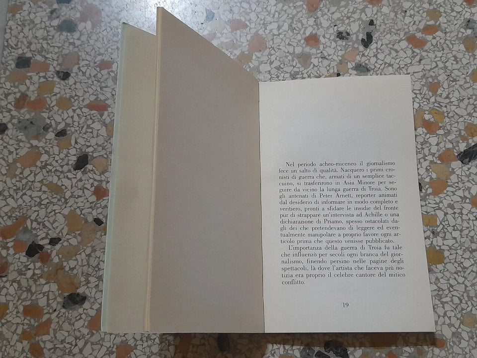 TUTTA UN’ALTRA STORIA. HISTORICUS. FRAMMENTI DI GIORNALISMO ANTICO E MEDIEVALE. IL MULINO EDITRICE. 1° EDIZIONE 1995. COLLANA: CONTRAPPUNTI.