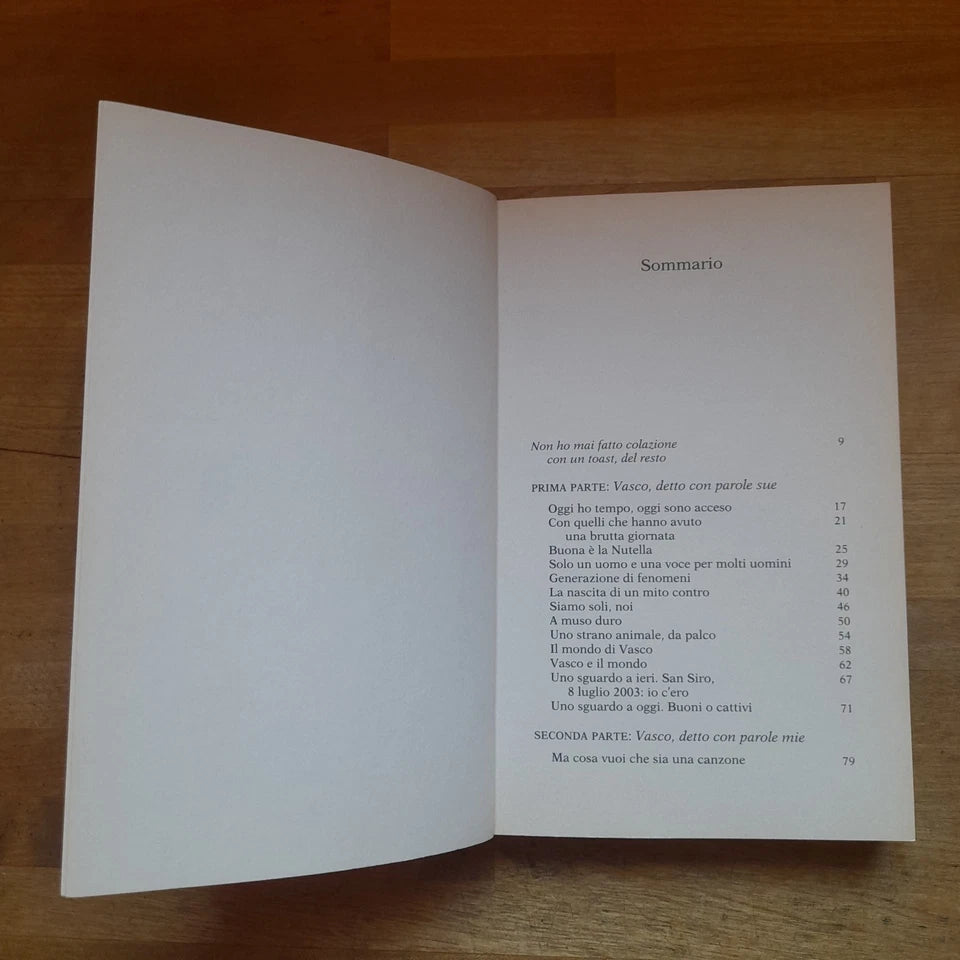 VASCO CHI?. UNA VITA TRA BUONI E CATTIVI. MICHELE MOLINA. MARCO TROPEA EDITORE. COLLANA: I TIGLI. RISTAMPA 2004.