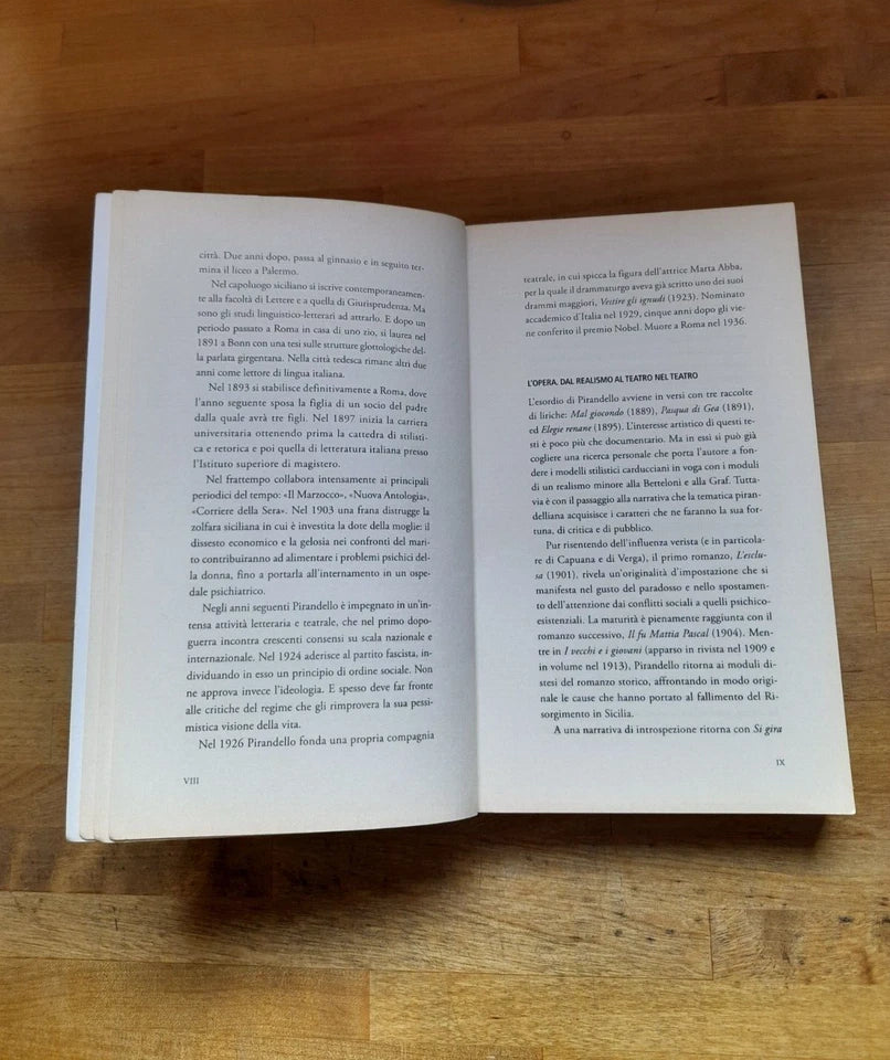 IL FU MATTIA PASCAL. LUIGI PIRANDELLO. MONDOLIBRI EDITORE SU LICENZA ARNOLDO MONDADORI. COLLANA: I SEMPREVERDI LETTERATURE. RISTAMPA 2011.