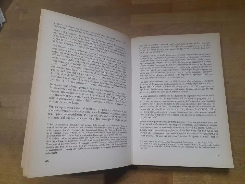 LO SVILUPPO MULTINAZIONALE DELLE IMPRESE INDUSTRIALI. ENZO RULLANI. ETAS KOMPASS. 1° EDIZIONE 1973. COLLANA: ECONOMIA D' IMPRESA /1 - TESTI UNIVERSITARI.
