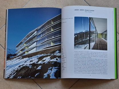 UNSTUDIO. LO SPAZIO FLUTTUANTE. AARON BETSKY. TASCHEN  EDIZIONE ITALIANA 2008.