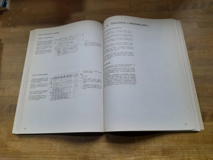 REGOLE TIPOLOGICHE. EDIZIONI LUIGI  PARMA. 1° EDIZIONE 1979. AA.VV. COLLANA: STUDI SULL'INDUSTRIALIZZAZIONE EDILIZIA CISE 6