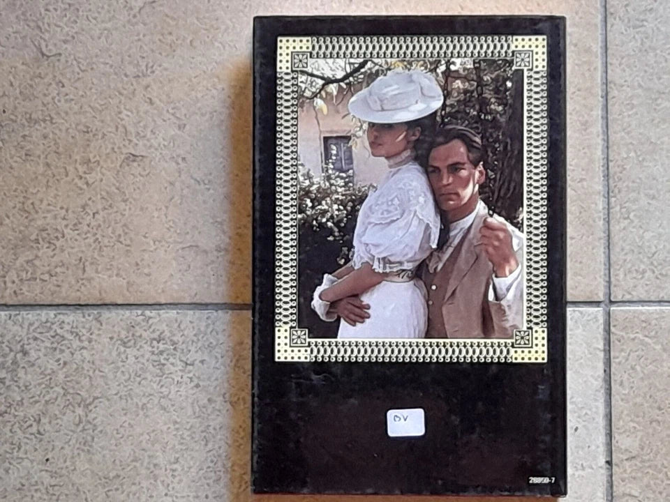 CAMERA CON VISTA. E.M. FORSTER. MONDADORI EDITORE. 1° EDIZIONE SETTEMBRE 1986. COLLANA: OMNIBUS.